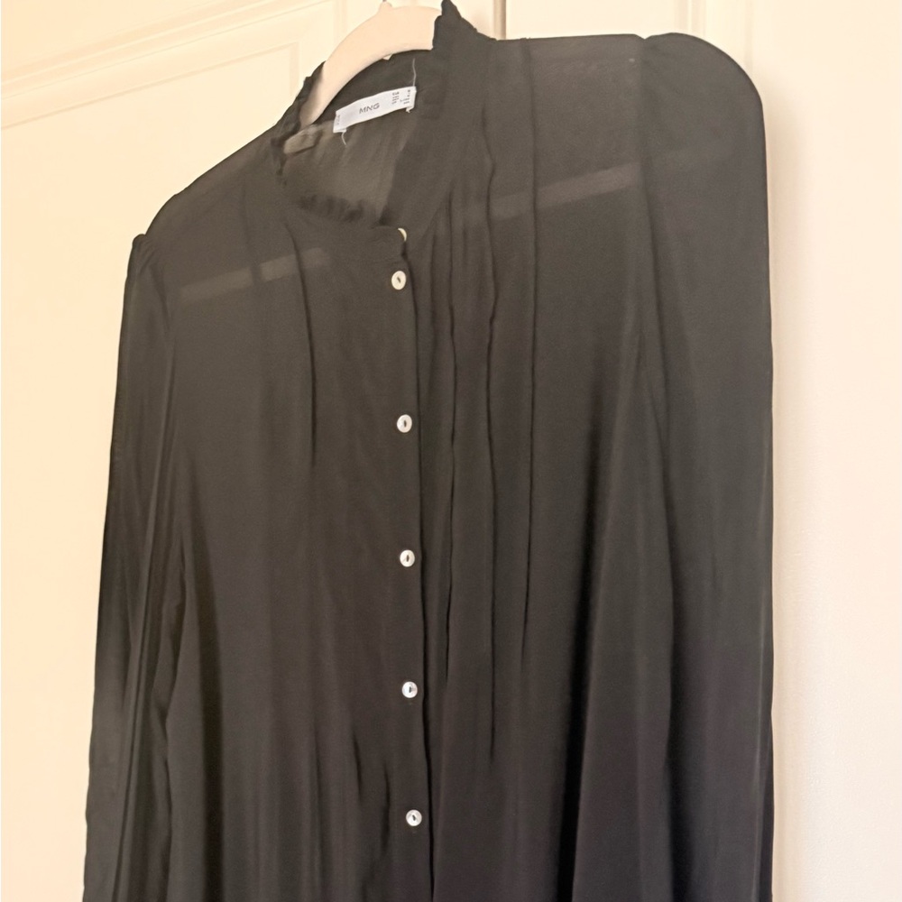 Chic Black Blouse